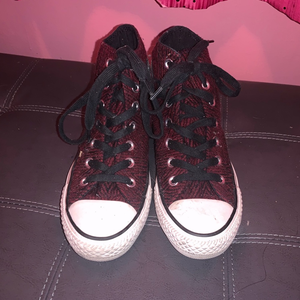 Converse Red/Black Hightops Size 6